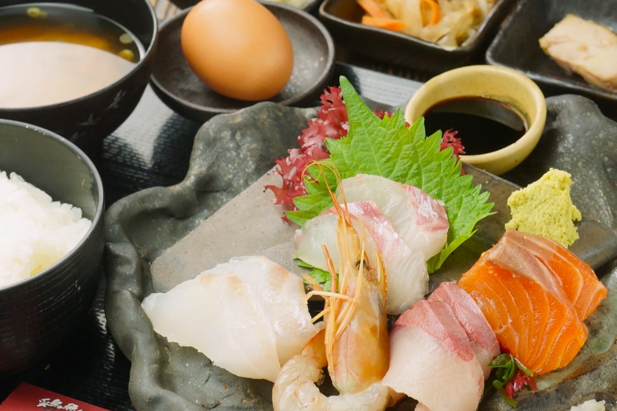 ランチは定食メニューをご用意